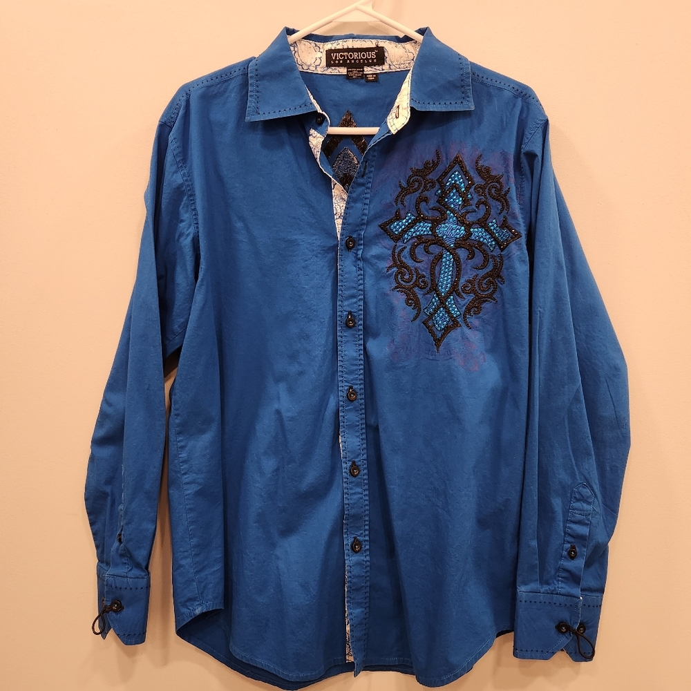 Victorious Los Angeles Mens Medium Long Sleeve Button Up